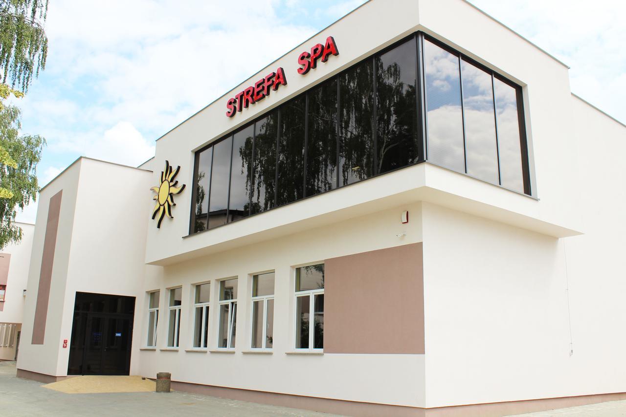 Hotel - Restauracja "Sloneczna" Jarocin Exterior photo